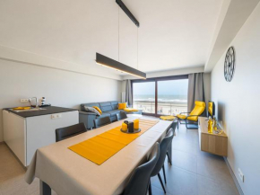 Spacious apartment with view